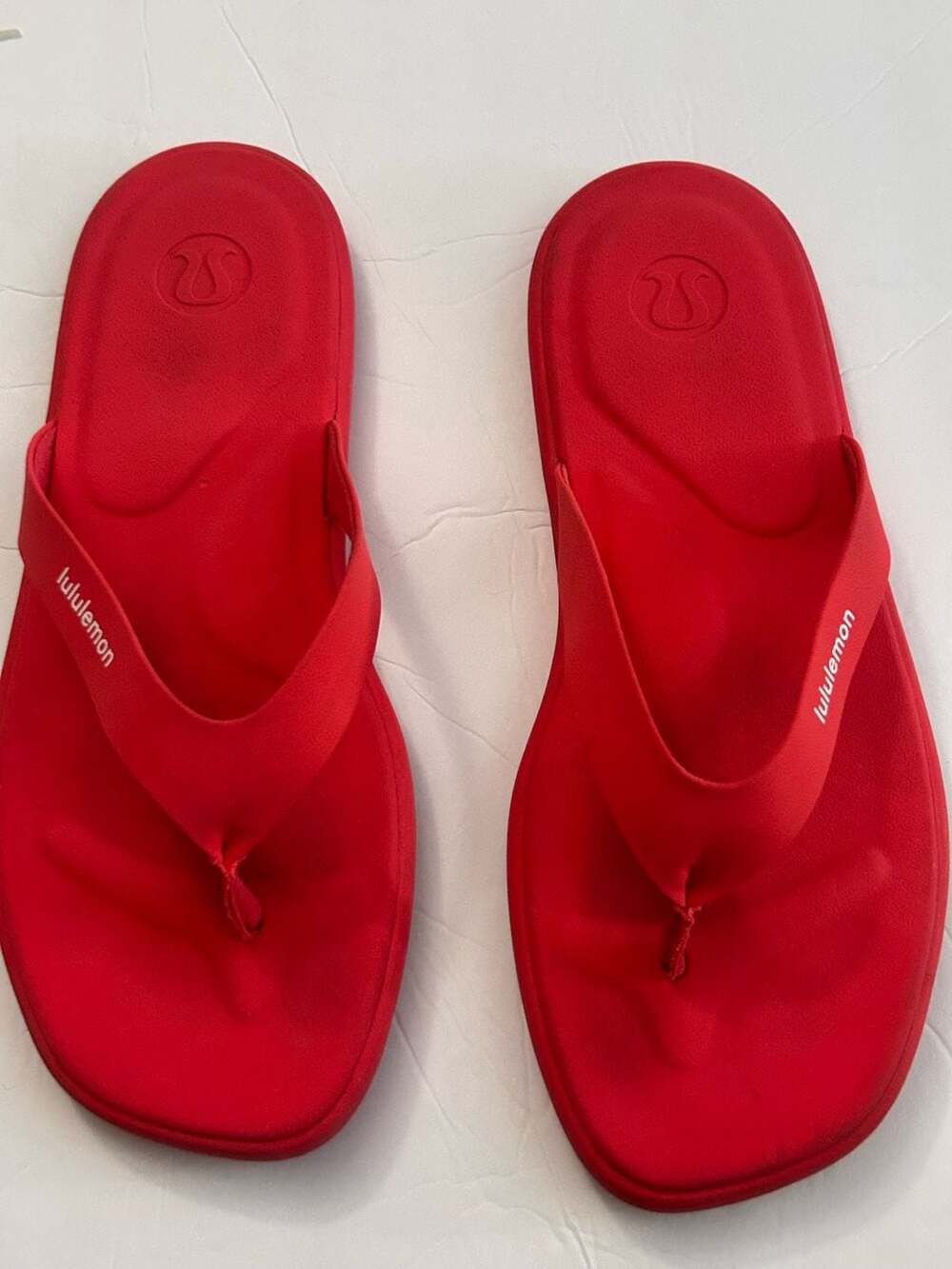 Lululemon Restfeel Women's Flip Flop Sandals Red Size 8